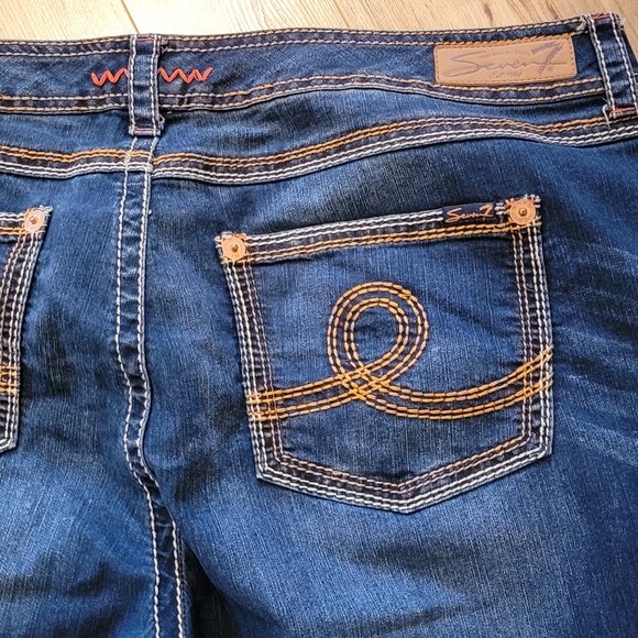 Plus Size Women's Jeans - Size 24 - Picture 1 of 10